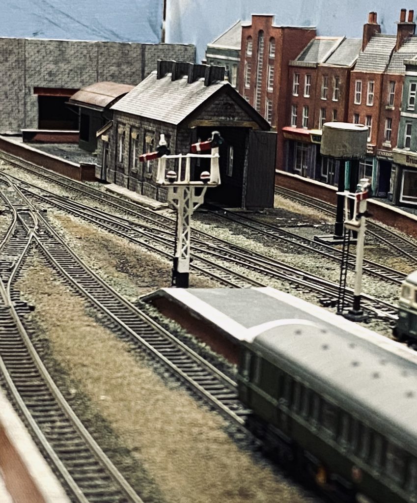 Figgton with signals