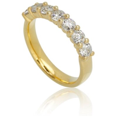 14kt Aligned ring 7x0,15ct ialt: 1,05ct labgrown