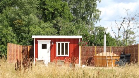Spa Hjortsby Torp Bastu och badtunna hos Hjortsby Torp