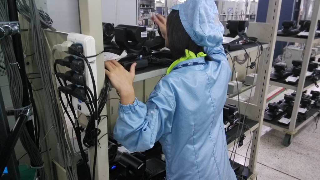 Testing av produkter - alle systemene som ble levert, ble testet før pakking.