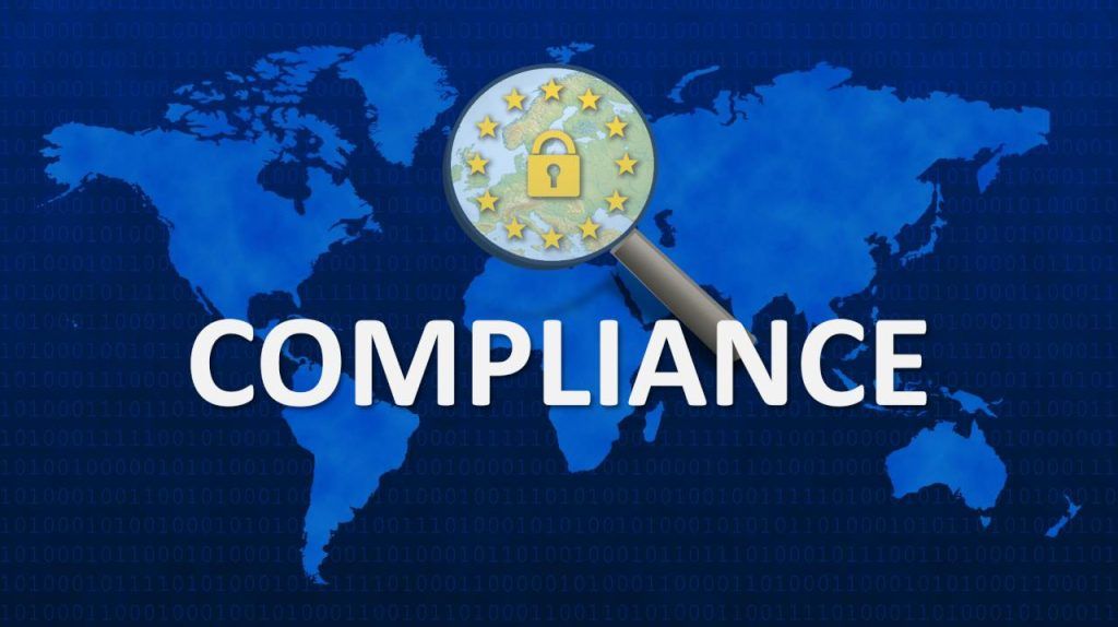 Illustrasjon av GDPR-compliance og datasuverenitet i Europa, med EU-symbol og hengelås over verdenskarte.