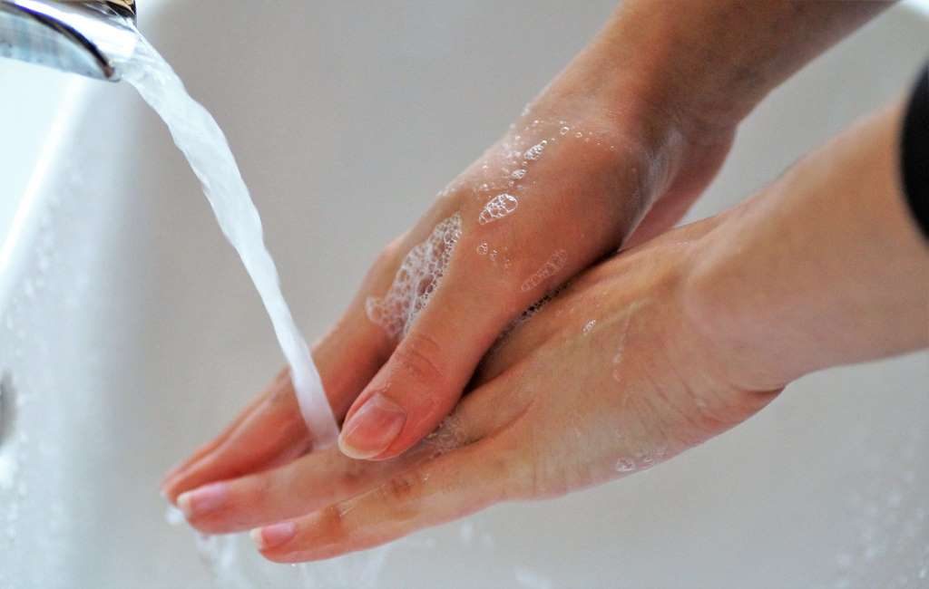 En los Países Bajos, las manos se lavan con menos frecuencia, pero más que antes de la pandemia