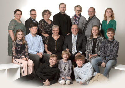 Gruppefoto af stor famile