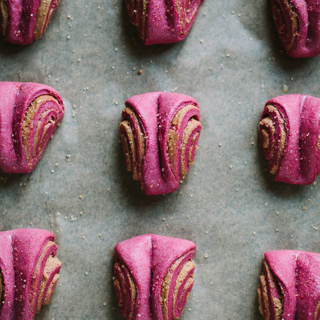 beet-cinnamon-rolls-2