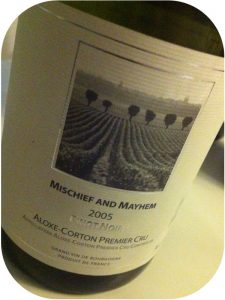 2005 Mischief and Mayhem, Aloxe-Corton Premier Cru, Bourgogne, Frankrig