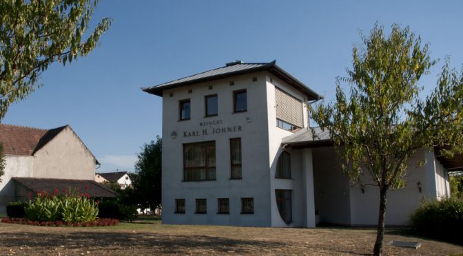 2011 Weingut Karl H. Johner, Weisser Burgunder & Chardonnay, Baden, Tyskland