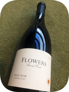 2010 Flowers Vineyard & Winery, Sonoma Coast Pinot Noir, Californien, USA