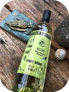 2017 Peter Mertes KG Weinkellerei, Street Food Wine Pinot Grigio, Sicilien, Italien