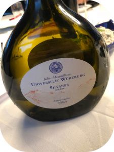 2017 Weingut Trockene Schmitts, Julius-Maximilians-Universität Würzburg Randersacker Pfülben Silvaner, Franken, Tyskland