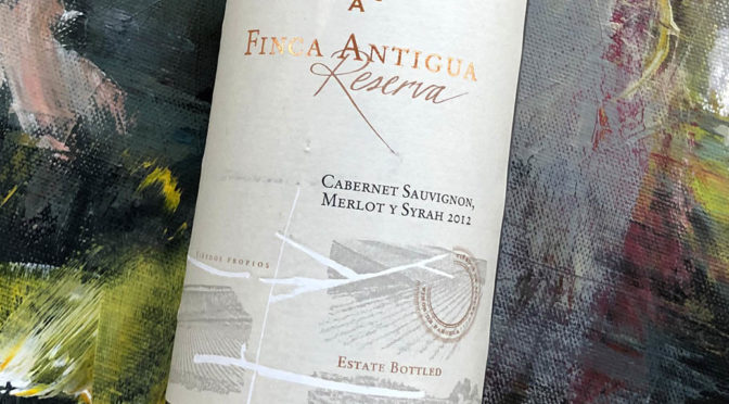 2012 Familia Martínez-Bujanda, Finca Antigua Reserva, Castilla-La Mancha, Spanien