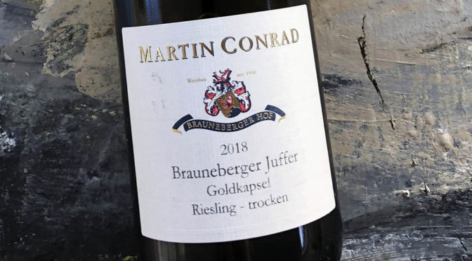 2018 Weingut Martin Conrad, Brauneberger Juffer Riesling Goldkapsel Trocken, Mosel, Tyskland