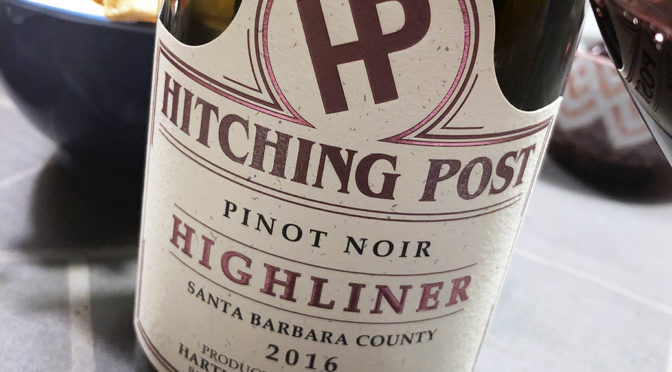 2016 Hartley-Ostini Hitching Post Winery, Highliner Pinot Noir Santa Barbara County, Californien, USA