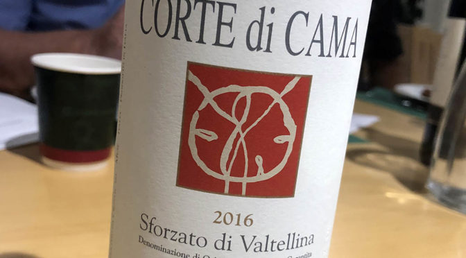 2016 Mamete Prevostini, Corte di Cama Sforzato di Valtellina, Lombardiet, Italien