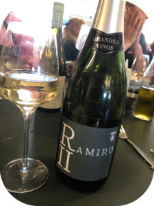 N.V. Grandes Vinos y Viñedos, Ramiro II Cava Ecológico Brut, Aragon, Spanien