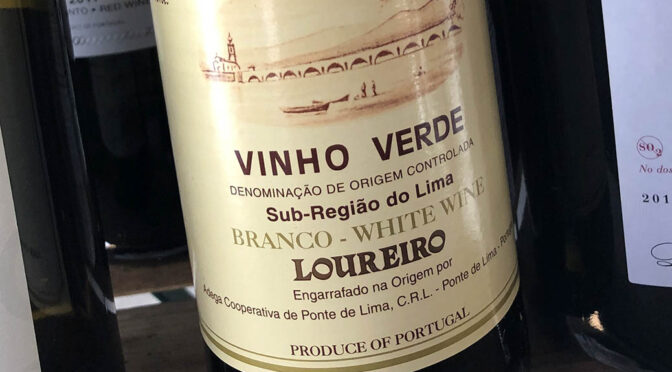 2020 Adega Ponte de Lima, Vinho Verde Loureiro, Minho, Portugal