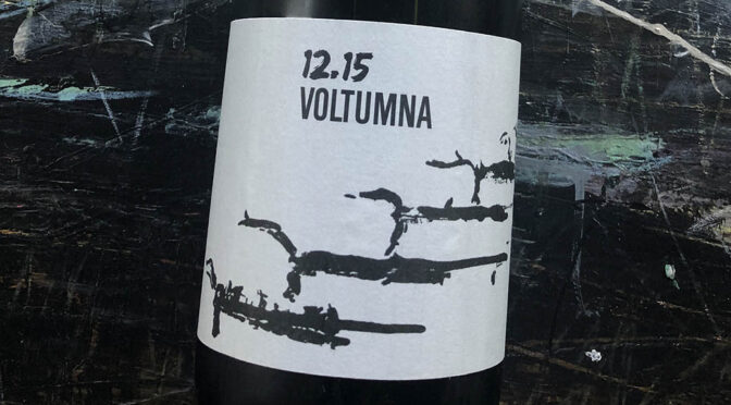 2015 Voltumna, 12-15 Pinot Nero, Toscana, Italien