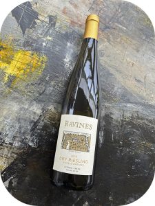 2018 Ravines Wine Cellars, Dry Riesling 16 Falls Vineyard, New York, USA