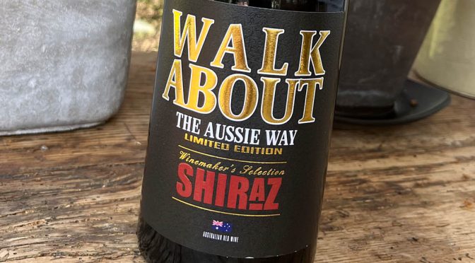 2021 Kingston Winery, Walk About Shiraz, South Australia, Australien