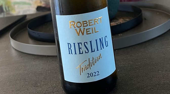 2022 Weingut Robert Weil, Riesling Tradition, Rheingau, Tyskland