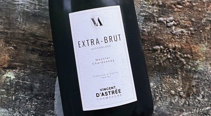 N.V. Vincent d’Astrée, Assemblage Extra Brut, Champagne, Frankrig