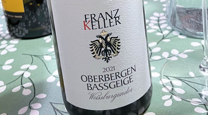 2021 Weingut Franz Keller Schwarzer Adler, Oberbergener Bassgeige Weissburgunder, Baden, Tyskland