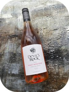 2022 Weinkellerei Hechtsheim, Devil's Rock Pinot Noir Rosé, Pfalz, Tyskland 