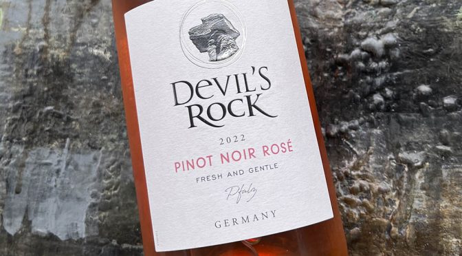 2022 Weinkellerei Hechtsheim, Devil’s Rock Pinot Noir Rosé, Pfalz, Tyskland 