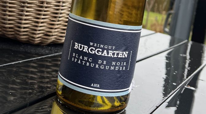 2022 Weingut Burggarten, Blanc de Noir Spätburgunder, Ahr, Tyskland