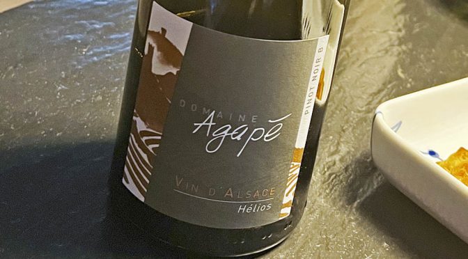 2022 Domaine Agapé, Helios Pinot Noir B Grande Cuvée Elevé en Barrique, Alsace, Frankrig