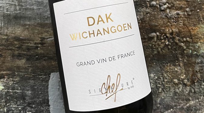 2023 Wine and Brands, Signature Chef Dak Wichangoen Pinot Noir IGP Pays d’Oc, Languedoc, Frankrig
