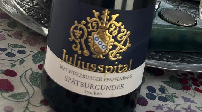 2021 Weingut Juliusspital, Würzburger Pfaffenberg Spätburgunder, Franken, Tyskland