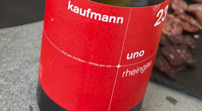 2023 Weingut Kaufmann, Uno Weissburgunder & Chardonnay, Rheingau. Tyskland