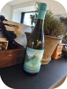 2015 Insurgent Wine Co. Limited, New Zeas Sauvignon Blanc, Marlborough, New Zealand