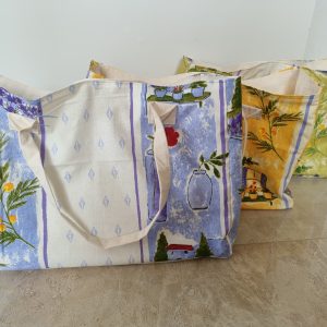 Alternative view of Lila tas Summer