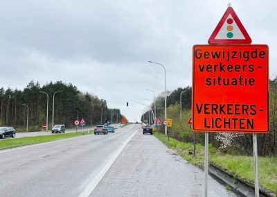 3/4/2024 — Vrije busbaan Europalaan in Genk en nieuw verkeerslicht in gebruik genomen