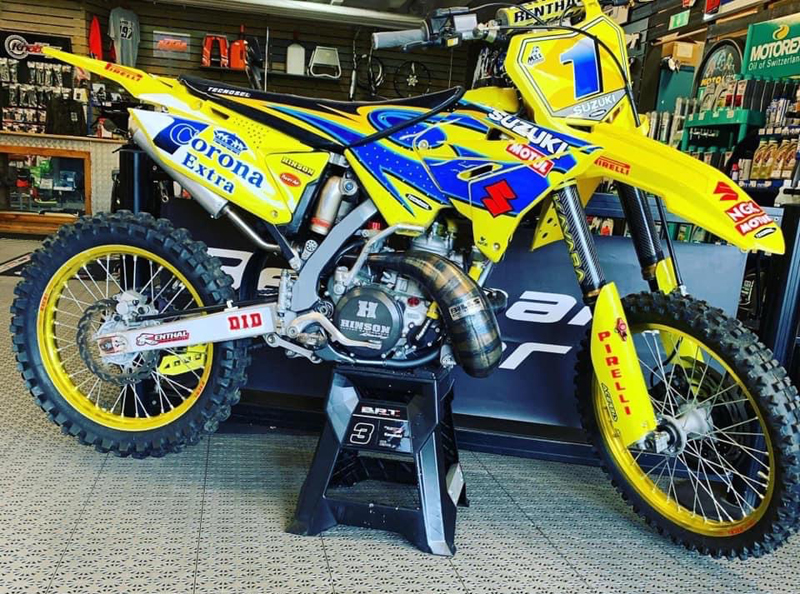 Crossmotorcyklar Suzuki RM250 och KTM SX250 stulna vid inbrott hos mc-handlare i Borås