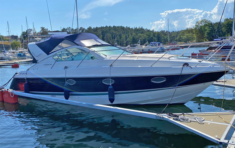 Fairline 34 Targa stulen från plats H36 vid Marindepån i Nacka utanför Stockholm