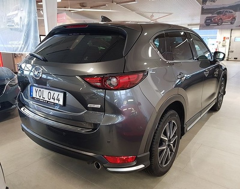 Grå Mazda CX-5 2.2 AWD stulen i Svedala sydost om Malmö