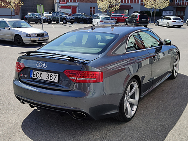 Gråmetallic Audi RS5 Coupé Quattro stulen i Malmö