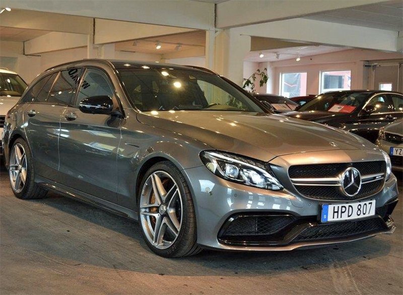 Gråmetallic Mercedes Benz AMG C63 S kombi stulen i Bunkeflostrand, Malmö