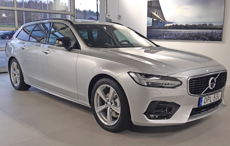 Gråmetallic Volvo V90 T4 Polestar R-Design stulen i Trollhättan