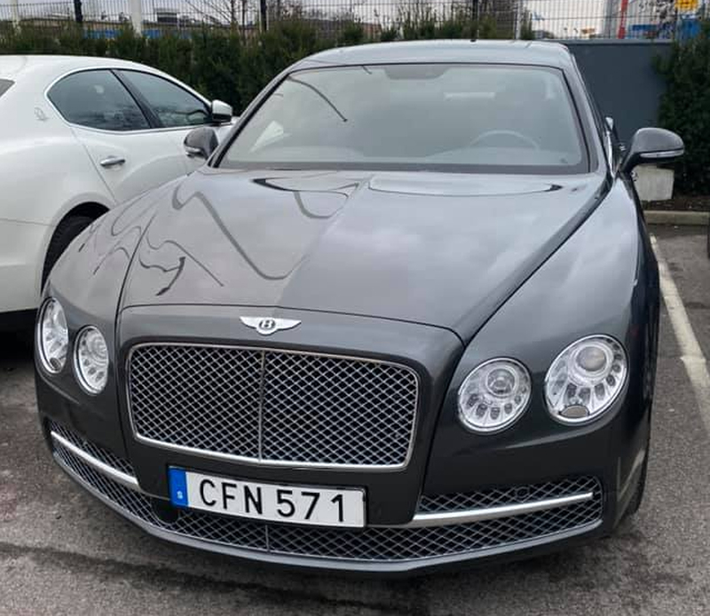 Mörkgrå metallic Bentley Flying Spur W12 stulen i Blentarp, sydväst om Sjöbo