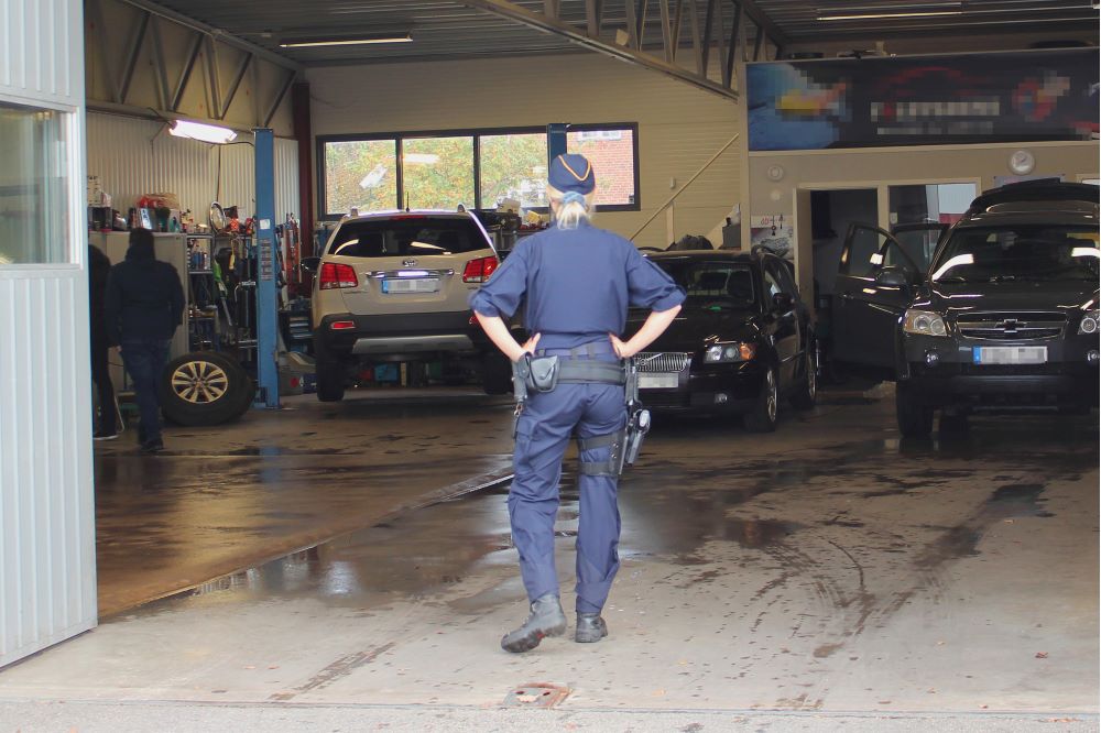 Under två dagar har polisen i samarbete med andra myndigheter inspekterat ett stort antal företag i Skaraborg.
