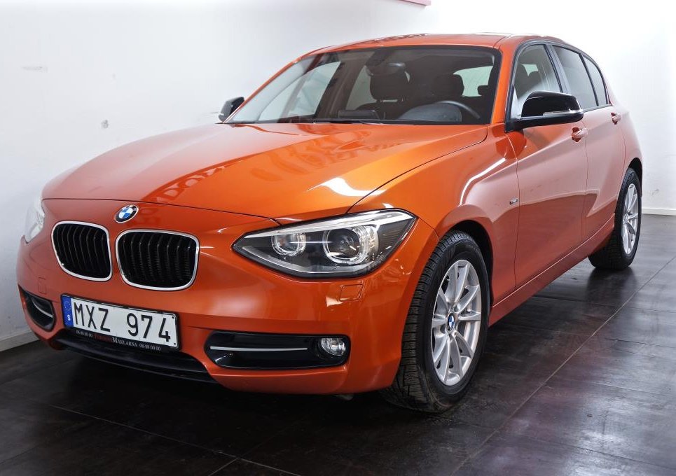 Orange BMW 118D stulen i Årstadal, Stockholm