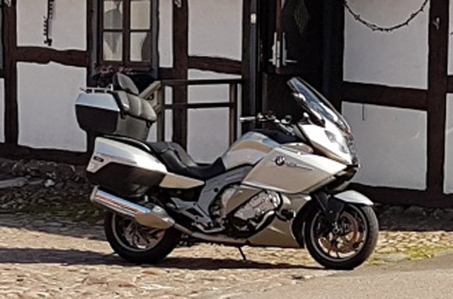 Silvermetallic BMW K 1600 GTL stulen i Vassmolösa sydväst om Kalmar