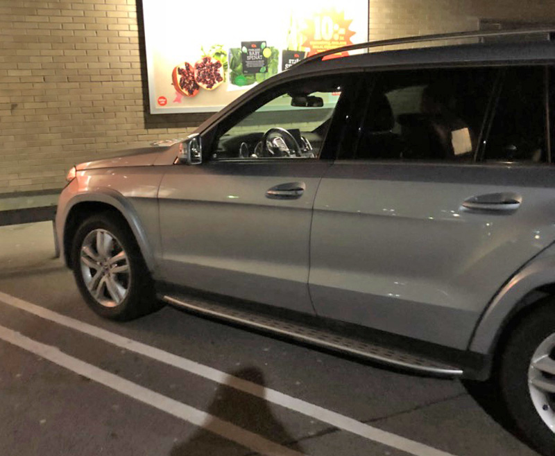 Silvermetallic Mercedes Benz GLS 500 4MATIC med AMG pkt stulen i Limhamn, Malmö