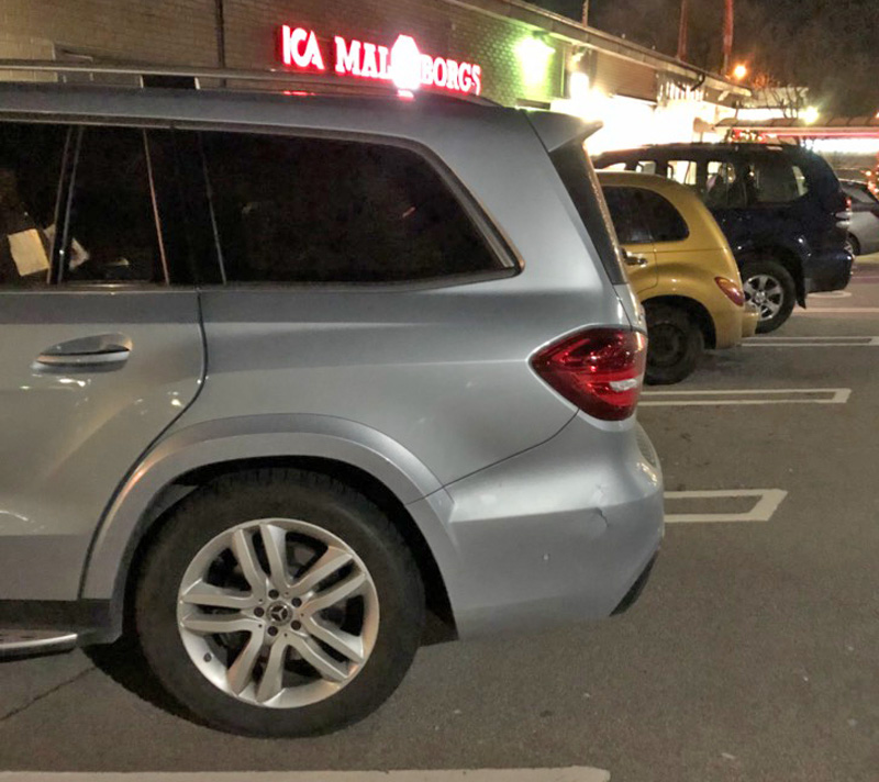 Silvermetallic Mercedes Benz GLS 500 4MATIC med AMG pkt stulen i Limhamn, Malmö