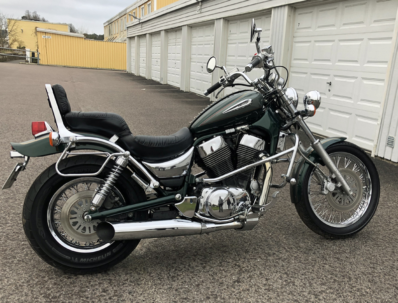 Suzuki VS 1400 GLP stulen i Åled nordost om Halmstad