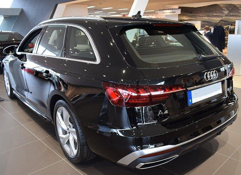 Svart Audi A4 40 TDI Quattro Avant S Tronic, helt ny bil, stulen på Audis anläggning i Malmö