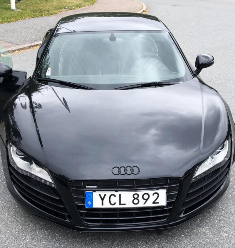 Svart Audi R8 4.2 FSI V8 Quattro stulen i Malmö